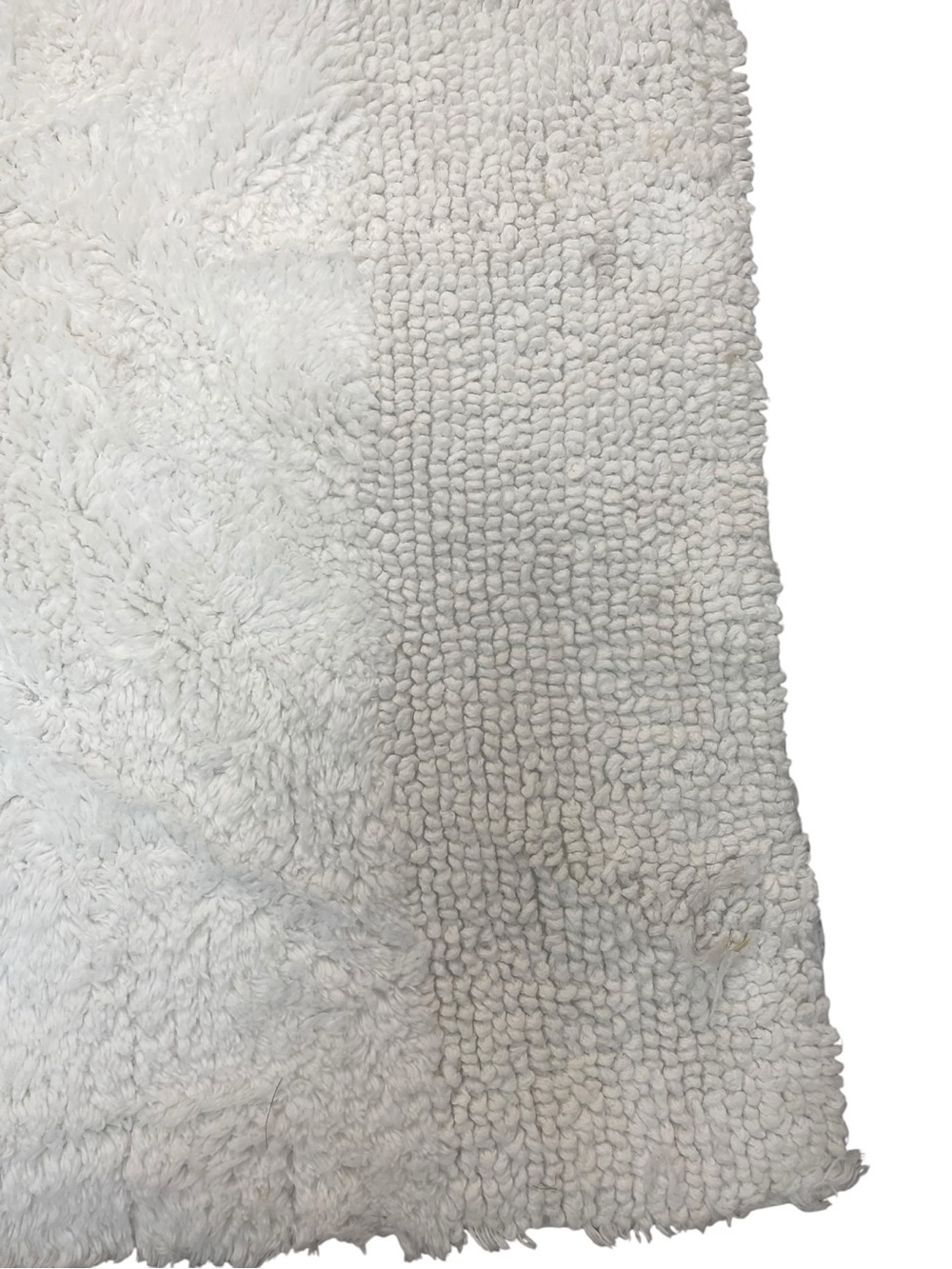 Juicy Couture Brooklyn Vintage Reversible Bath Rug White - Picture 7 of 12